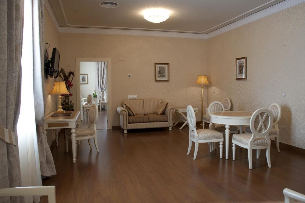 Hotel Santa Isabel Албасете Екстериор снимка