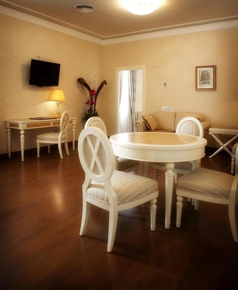 Hotel Santa Isabel Албасете Екстериор снимка