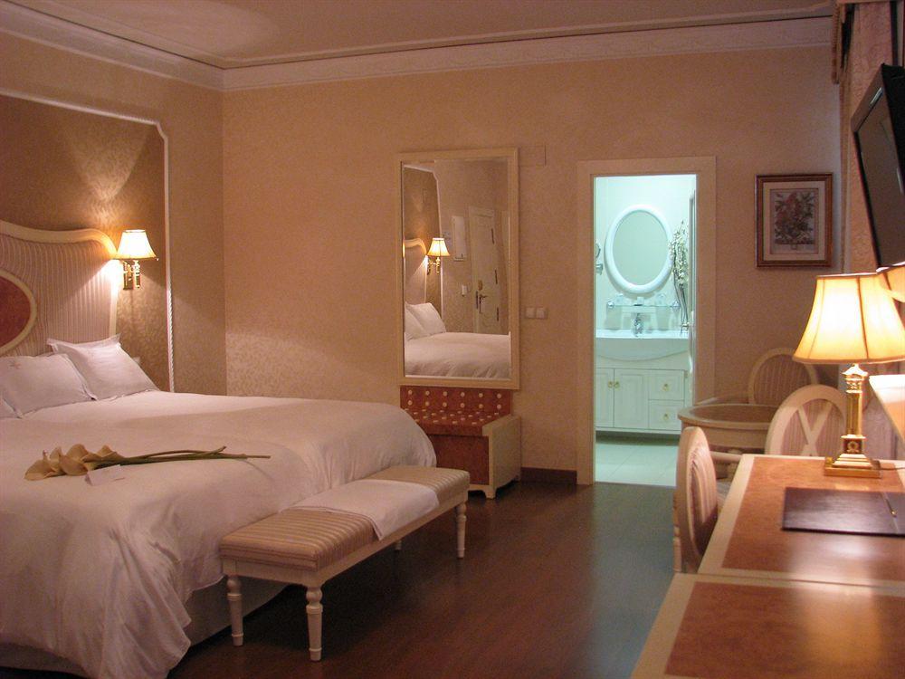 Hotel Santa Isabel Албасете Екстериор снимка