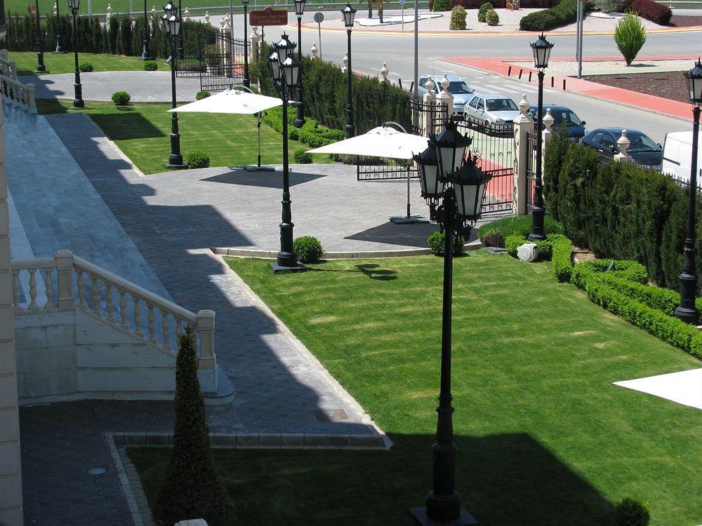 Hotel Santa Isabel Албасете Екстериор снимка