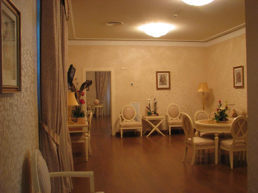 Hotel Santa Isabel Албасете Екстериор снимка